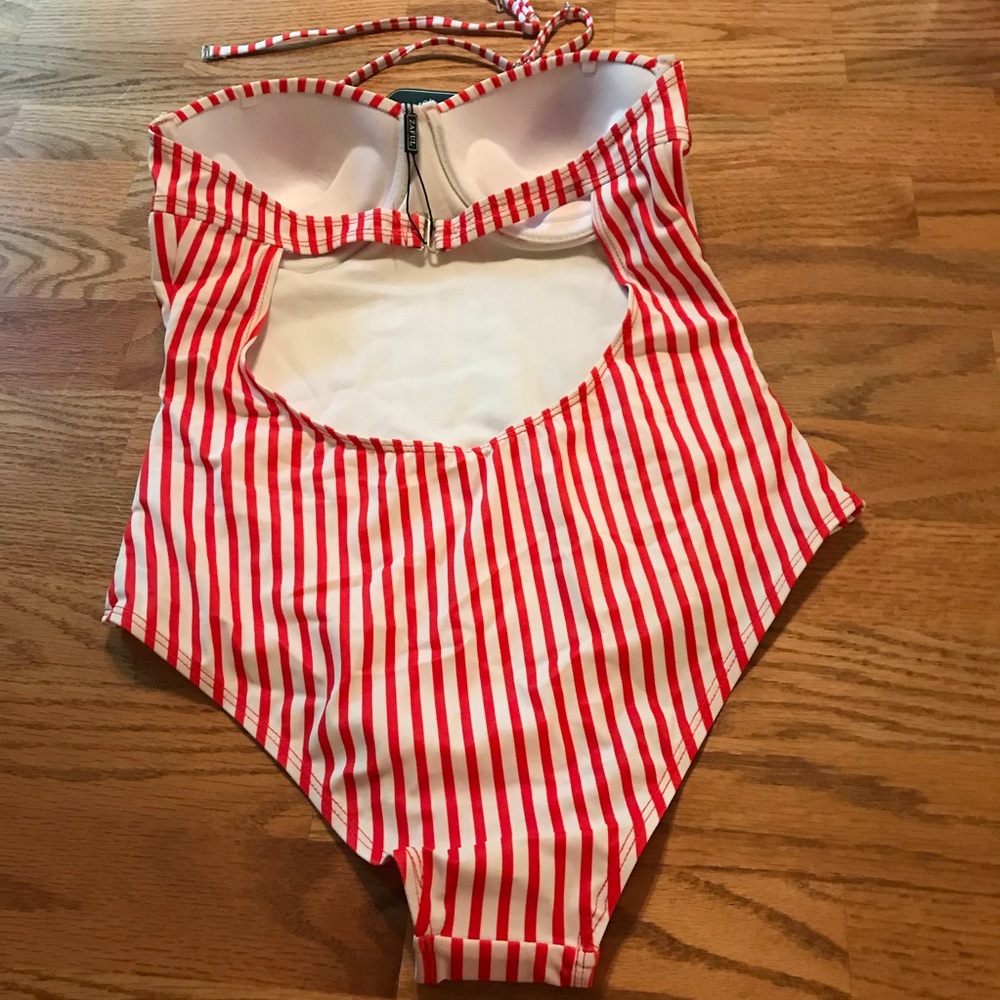 ❤️NWT Zaful Red & White Striped Medium Swimsuit❤️ - Picture 8 of 16